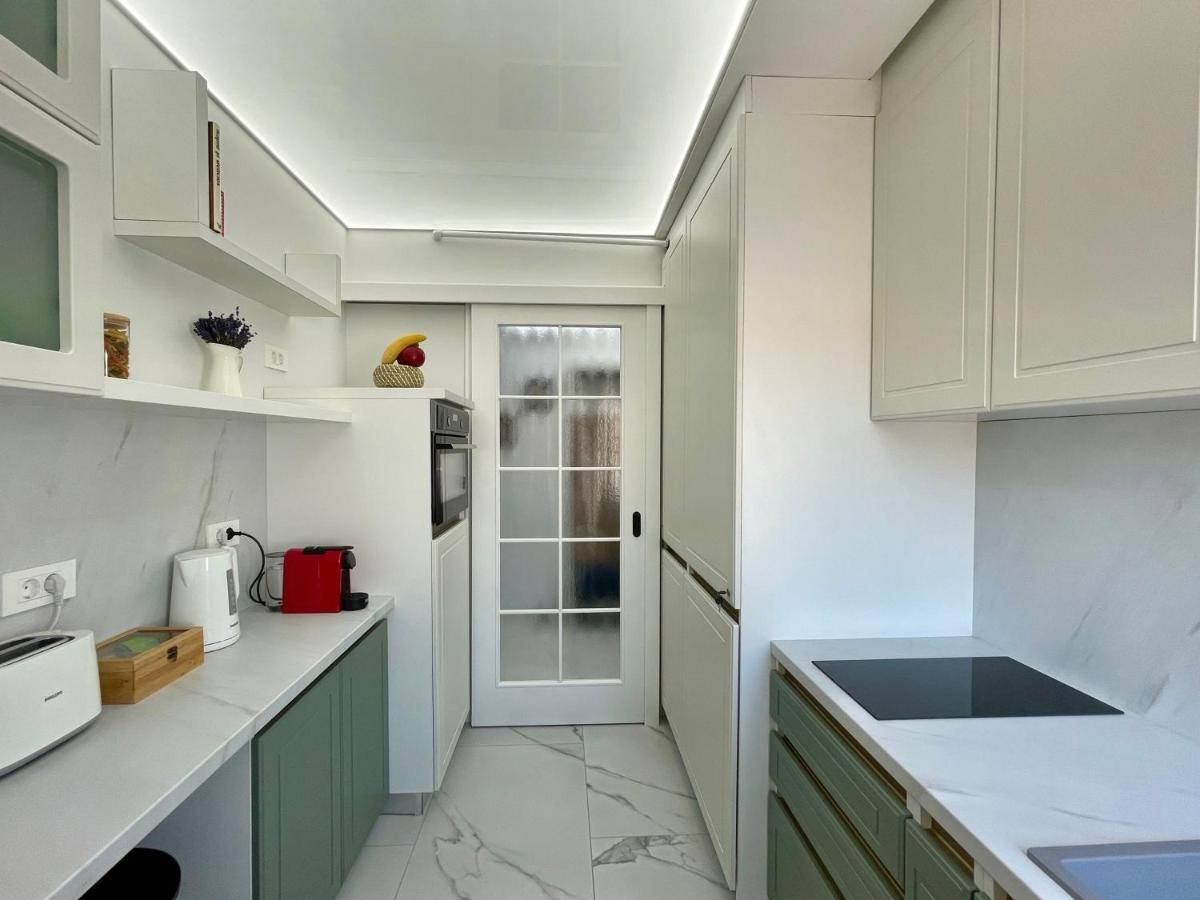 Jeny Boutique Apartment Тиргу-Муреш Екстер'єр фото