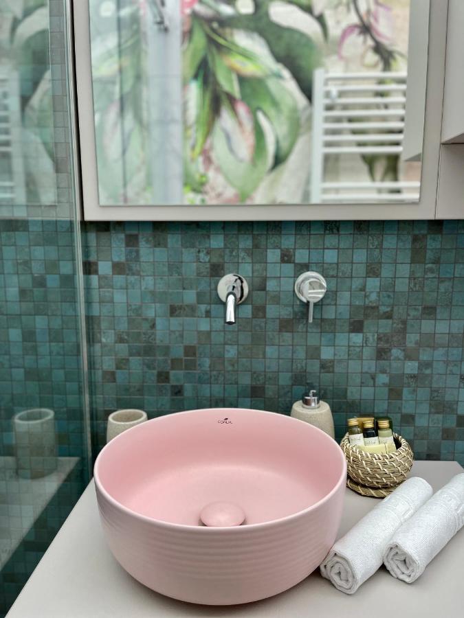 Jeny Boutique Apartment Тиргу-Муреш Екстер'єр фото