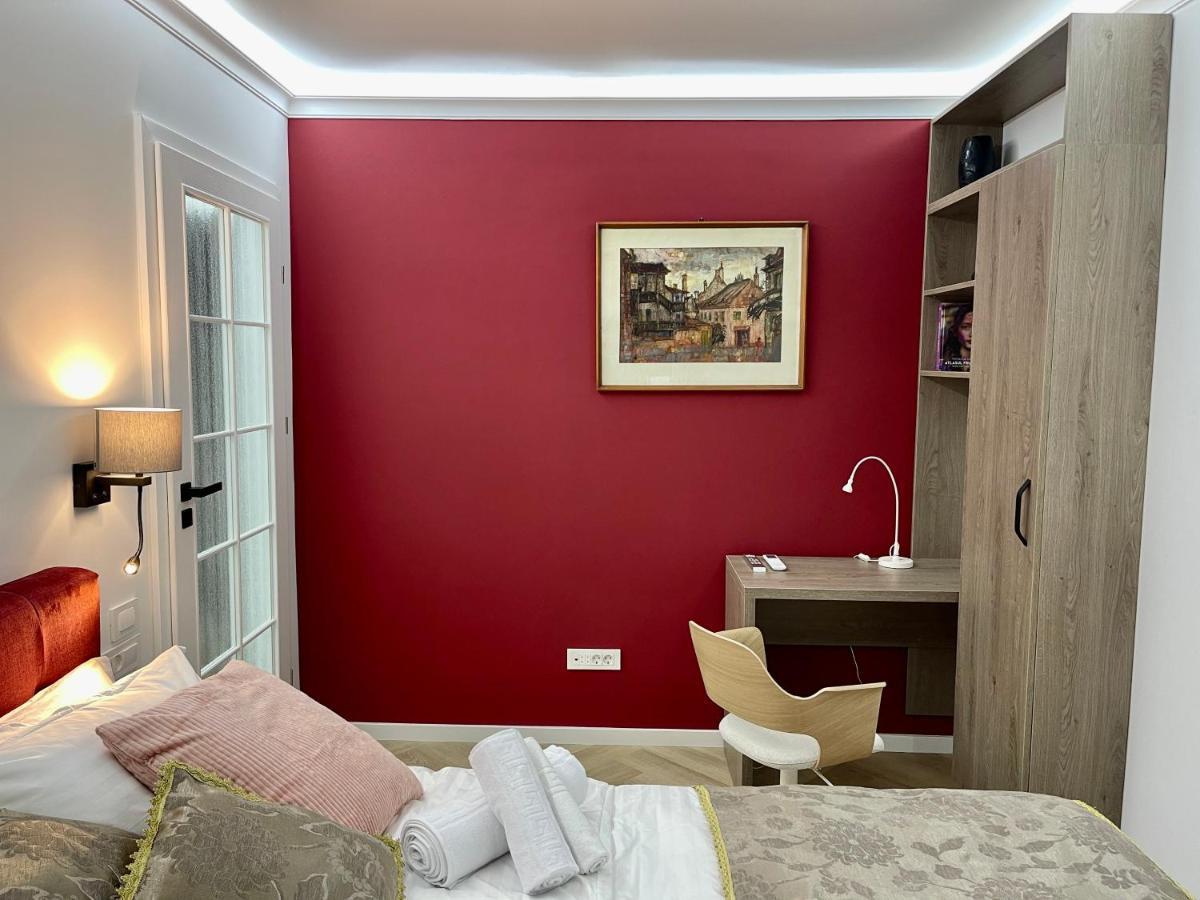 Jeny Boutique Apartment Тиргу-Муреш Екстер'єр фото